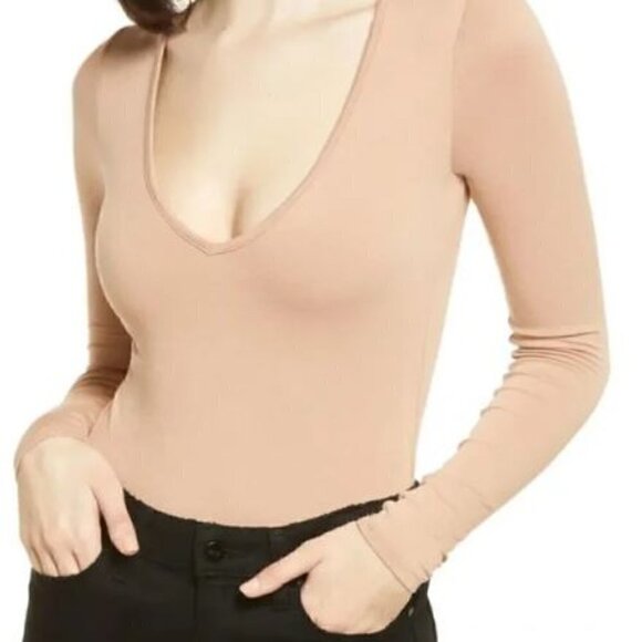BB Dakota by Steve Madden Tops - NWT size small! Super cute and easy to dress up or down! Snap crotch closure. Bb